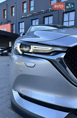 Позашляховик / Кросовер Mazda CX-5 2018 в 