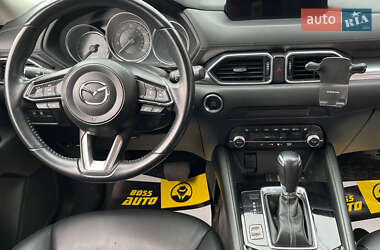 Позашляховик / Кросовер Mazda CX-5 2020 в 