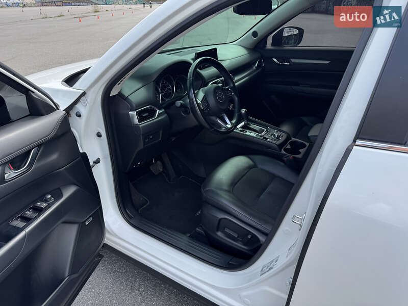 Позашляховик / Кросовер Mazda CX-5 2017 в Києві