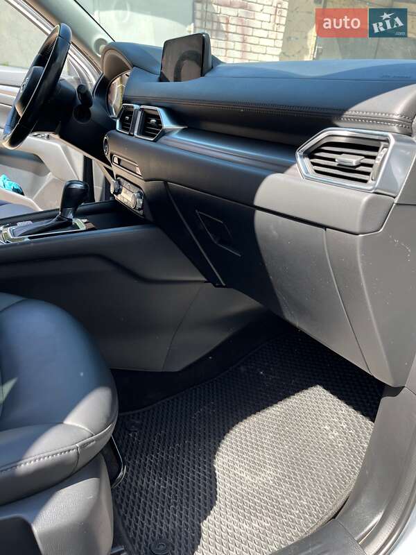 Внедорожник / Кроссовер Mazda CX-5 2017 в Днепре фото 3 Внедорожник / Кроссовер Mazda CX-5 2017 в Днепре