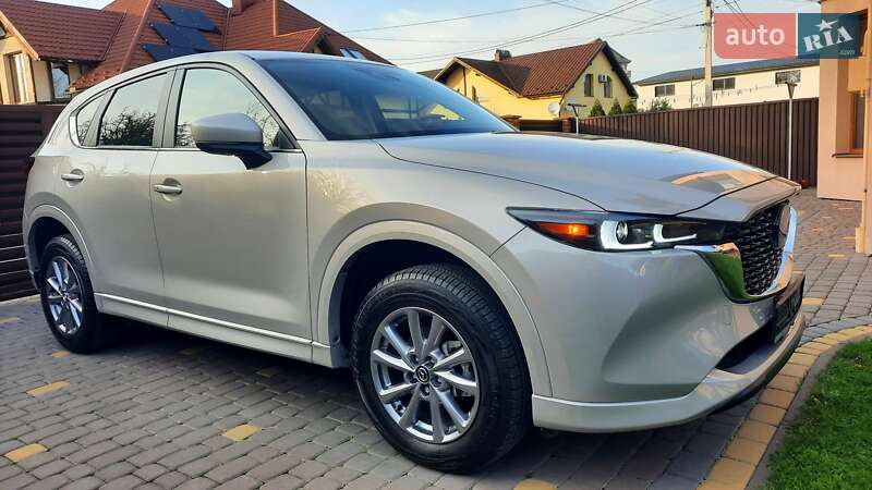 Внедорожник / Кроссовер Mazda CX-5 2023 в 