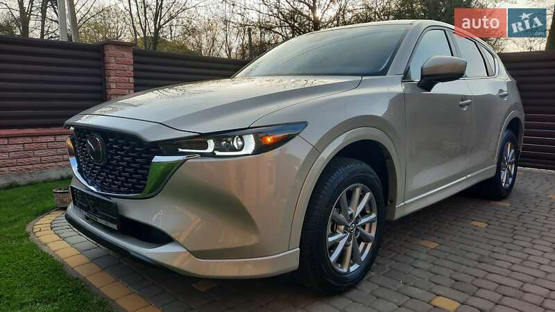Внедорожник / Кроссовер Mazda CX-5 2023 в 
