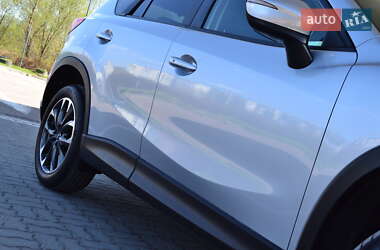 Позашляховик / Кросовер Mazda CX-5 2016 в 
