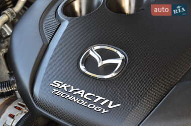 Позашляховик / Кросовер Mazda CX-5 2016 в 