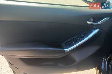 Позашляховик / Кросовер Mazda CX-5 2015 в 