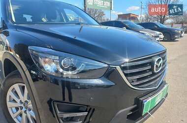 Позашляховик / Кросовер Mazda CX-5 2015 в 