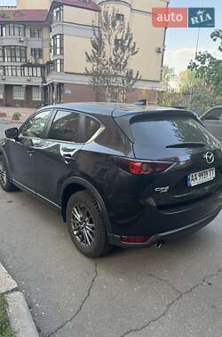 Позашляховик / Кросовер Mazda CX-5 2017 в 