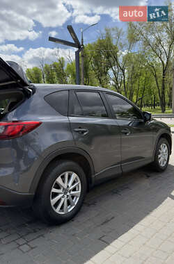 Позашляховик / Кросовер Mazda CX-5 2015 в 