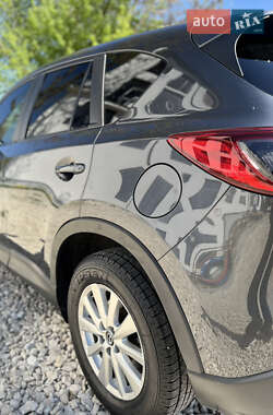 Внедорожник / Кроссовер Mazda CX-5 2015 в 