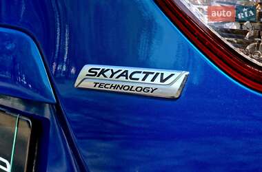 Позашляховик / Кросовер Mazda CX-5 2012 в 
