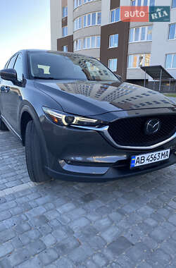 Внедорожник / Кроссовер Mazda CX-5 2018 в 