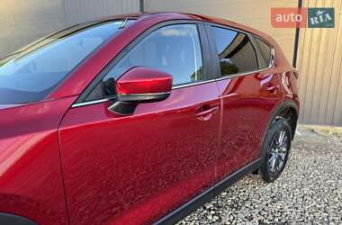 Позашляховик / Кросовер Mazda CX-5 2020 в 