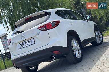 Позашляховик / Кросовер Mazda CX-5 2014 в 