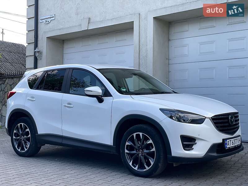 Внедорожник / Кроссовер Mazda CX-5 2015 в Надворной