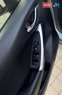 Позашляховик / Кросовер Mazda CX-5 2014 в 