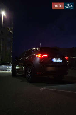 Внедорожник / Кроссовер Mazda CX-5 2018 в 