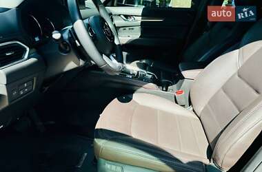 Позашляховик / Кросовер Mazda CX-5 2022 в 