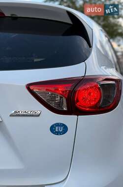 Внедорожник / Кроссовер Mazda CX-5 2012 в 