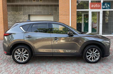 Позашляховик / Кросовер Mazda CX-5 2018 в 