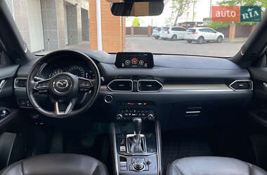 Позашляховик / Кросовер Mazda CX-5 2018 в 