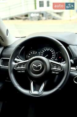 Позашляховик / Кросовер Mazda CX-5 2022 в 