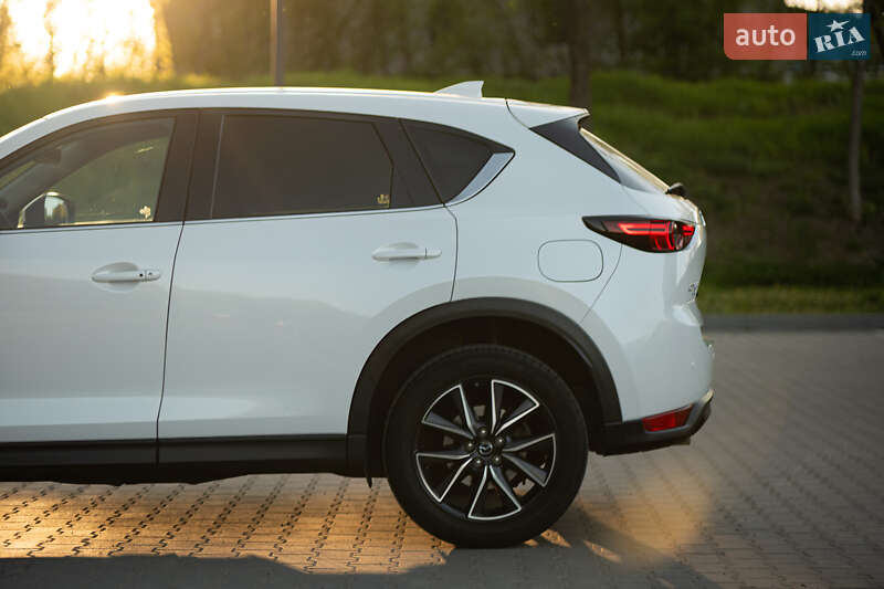 Внедорожник / Кроссовер Mazda CX-5 2017 в Хмельницком