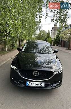 Позашляховик / Кросовер Mazda CX-5 2017 в 