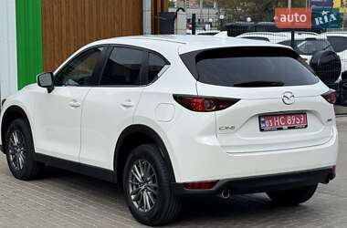 Позашляховик / Кросовер Mazda CX-5 2017 в 