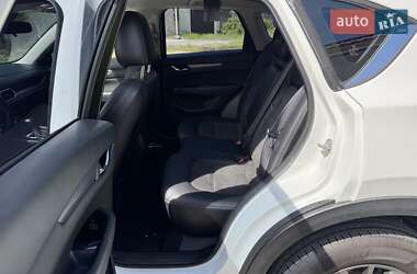 Позашляховик / Кросовер Mazda CX-5 2017 в 