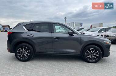 Позашляховик / Кросовер Mazda CX-5 2017 в 