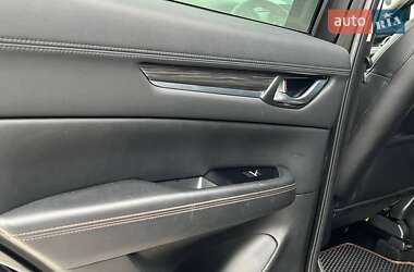 Позашляховик / Кросовер Mazda CX-5 2017 в 