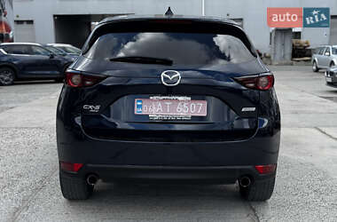 Позашляховик / Кросовер Mazda CX-5 2018 в 