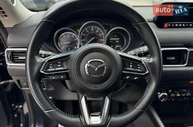 Позашляховик / Кросовер Mazda CX-5 2018 в 