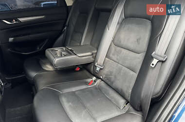 Позашляховик / Кросовер Mazda CX-5 2018 в 