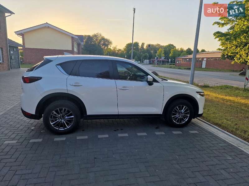 Позашляховик / Кросовер Mazda CX-5 2017 в Білій Церкві