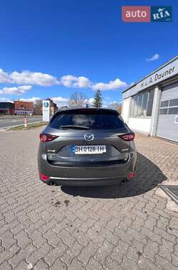 Внедорожник / Кроссовер Mazda CX-5 2019 в 