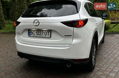 Позашляховик / Кросовер Mazda CX-5 2020 в 