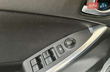 Позашляховик / Кросовер Mazda CX-5 2012 в 