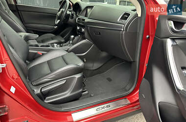 Позашляховик / Кросовер Mazda CX-5 2016 в 