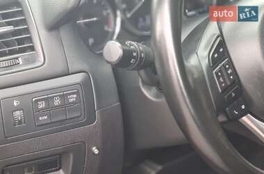 Позашляховик / Кросовер Mazda CX-5 2012 в 