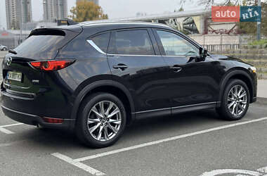 Внедорожник / Кроссовер Mazda CX-5 2018 в 
