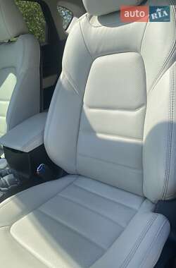 Внедорожник / Кроссовер Mazda CX-5 2023 в 
