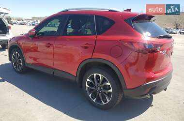 Позашляховик / Кросовер Mazda CX-5 2016 в 