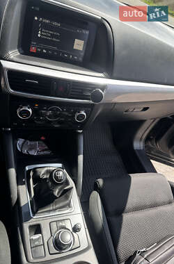 Позашляховик / Кросовер Mazda CX-5 2015 в 