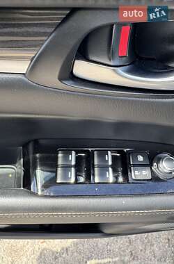 Внедорожник / Кроссовер Mazda CX-5 2023 в 
