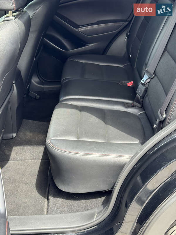 Внедорожник / Кроссовер Mazda CX-5 2015 в Вознесенске