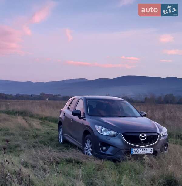 Позашляховик / Кросовер Mazda CX-5 2014 в 