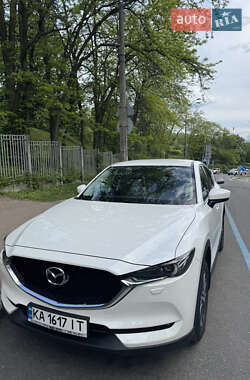 Внедорожник / Кроссовер Mazda CX-5 2018 в 