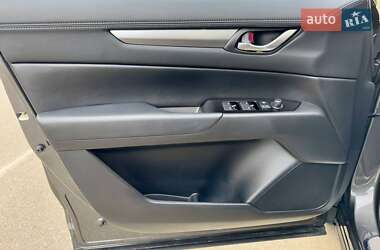 Позашляховик / Кросовер Mazda CX-5 2022 в 