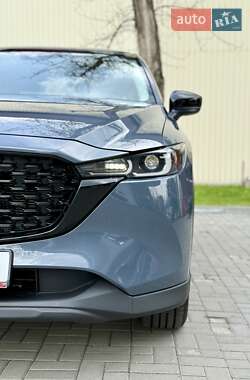 Позашляховик / Кросовер Mazda CX-5 2022 в 